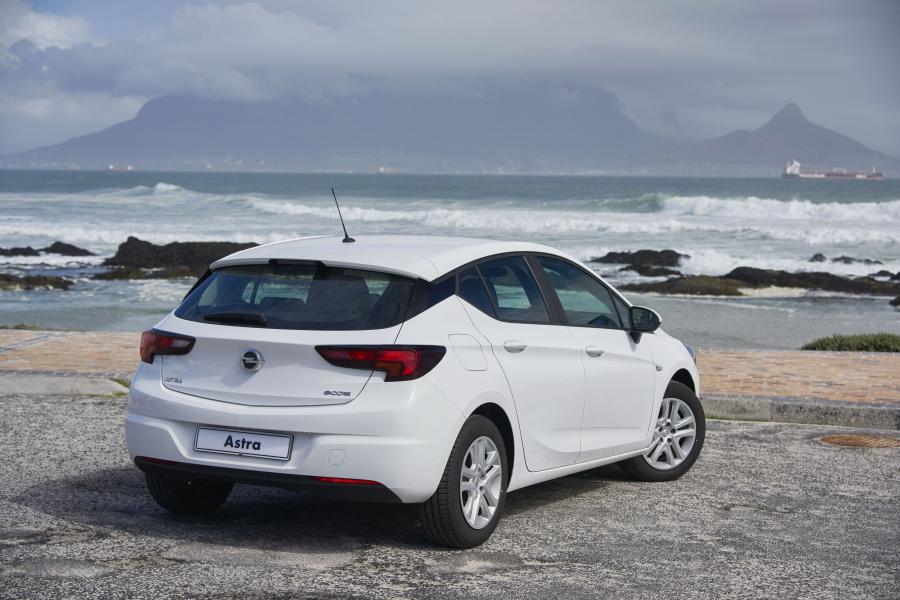  Opel Astra ecoFLEX 2016 года  (ZA) (фото 16 из 29)